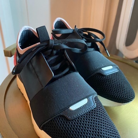 BALENCIAGA SNEAKERS - Picture 5 of 8